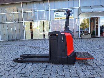 zánovní elektrický paletový vozík BT LPE 200 - 5