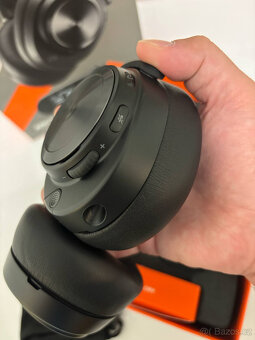 Steelseries Arctis Nova PRO Wireless - 5