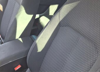 Volkswagen Passat B7 2.0 103kW 2012 - 5