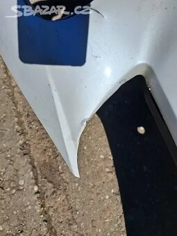 Přední nárazník bmw F10 F11 lehce poškozený viz foto možno o - 5