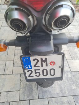Yamaha FZ6N 2004 nepojízdná - na opravu nebo díly - 5