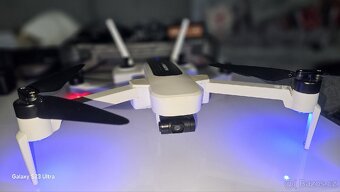 Dron 4K hubsan zino - 5