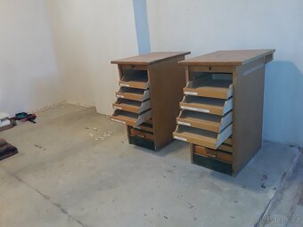 Skříňky s roletou - 5