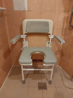 Sklopná sedačka do sprchy - 5