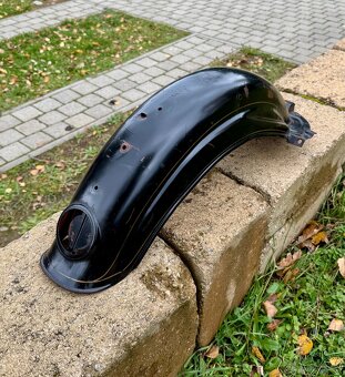 Jawa CZ 250 350 kyvacka pulbuben - zadní blatnik - 5