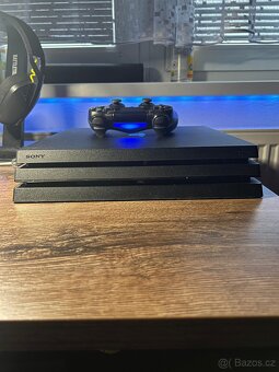PS4 Pro - 5