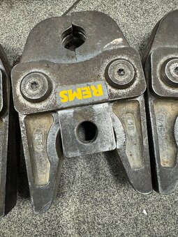 Akumulátorový radiální lis REMS - 5