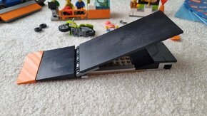 Lego 60295 kaskadéři, největší set, top stav - 5