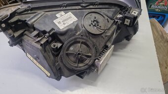 Světlomety bi xenon BMW f01 740XD 225 kW - 5