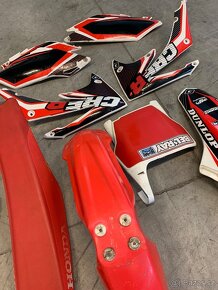 Plasty Honda + sedlo crf 250 2011 - 5