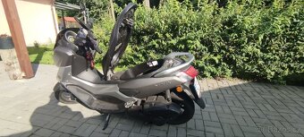 Yamaha nmax - 5