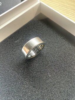 Oura Ring 3. generace – stříbrný, styl Heritage - 5