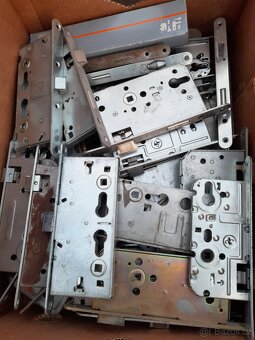 Kliky zámky fabky kování - 5