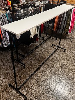 Štendry, figuríny, stojany, torza - 5