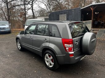 Suzuki Grand Vitara, 4x4 - 5