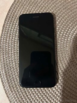 IPhone SE 2022 - 5