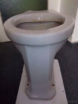 Historické klozety wc Mísy záchody - 5