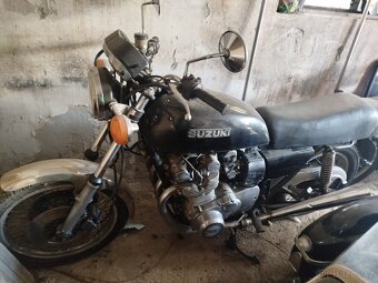 Suzuki GS 750 - 5