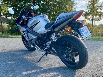 Suzuki GSXR-1000 K3 - 5
