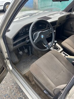 Bmw E28 525E - 5