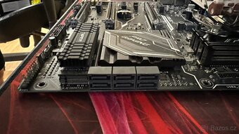ASUS Z170 PRO GAMING/AURA + i7-6700K (4C/8T) - 5