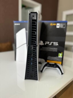 PlayStation 5 Slim - 5