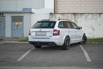 Škoda Octavia Combi 2.0 TDI RS DSG 4x4 - 5