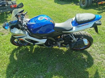 Suzuki Gsxr 1000 K8 - 5