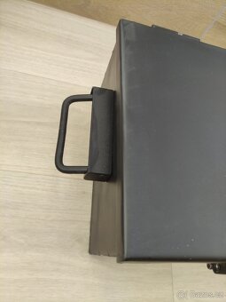 Uzamykatelná bedna např. na zbraně - 5