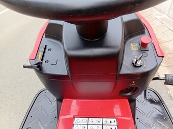 Prodám zahradní traktor Twin-Cut  12.5Hp - 5