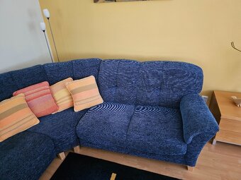 Prodám soupravu 2 křesel, 2 bobků a rohového gauče - 5