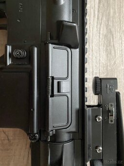 Airsoftová zbraň M4A1 - 5