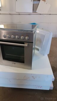 Vestavěná trouba varná deska a digistoř - 5