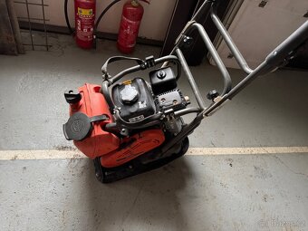 Husqvarna vibrační deska LF100LAT - 5