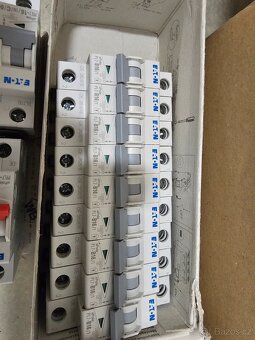 CYKY kabely 1,5 a 2,5 a jističe s chráničem - NOVÉ - 5