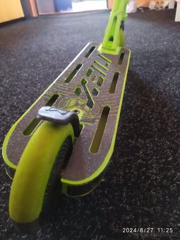 Freestyle koloběžka MGX - 5