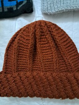 Dámské, dívčí zimní čepice - 5