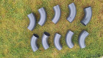 kolena okapů + spony do zdi - 5