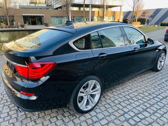 BMW Řada 5 535i GT AUT KAMERA VÝHŘEV SERVISKA PANORAMA - 5