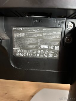 LCD Monitor 19" Philips HNB9190T - 5