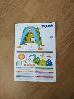 Hrací domeček TOMY - 5