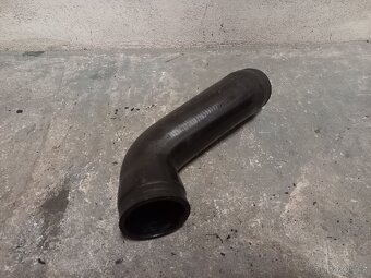 Hadice sání 1.8t agu - 5