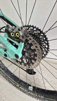 Yt izzo carbon topkomponenty L - 5