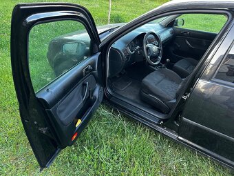 VW Golf 1.4 Benzin 55/KW Rok v.:1999 Klima - 5