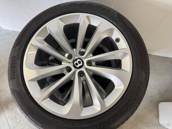 Originál Alu kola Bentley vč. letních pneu 285/45/21 - 5