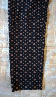 Dámské kalhoty zn.MERGLER v.40 z pružné džínoviny - 5