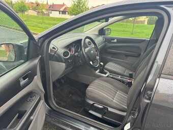 Ford Focus Benzín 1.6 16V Combi - 5