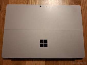 Microsoft Surface Pro 4 i7/512/16 + příslušenství - 5