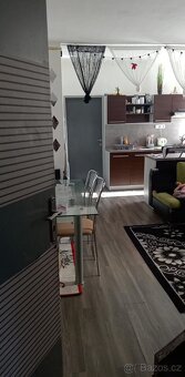 PRONÁJEM 1/4 DOMKU S PŘÍSTAVBOU - 5