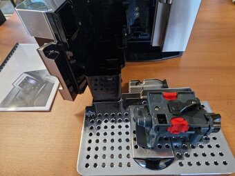 Kávovar DeLonghi ESAM 6700 - 5